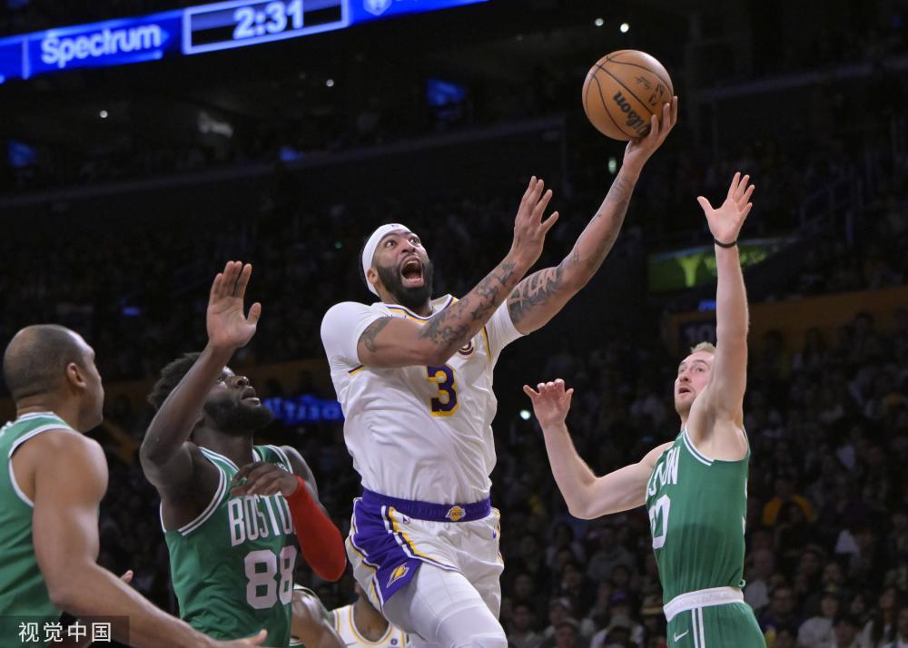 球队中场的 球队中场的