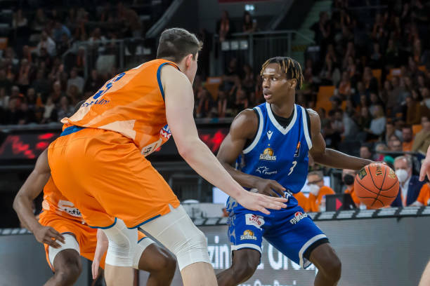 对手的中路 对手的中路