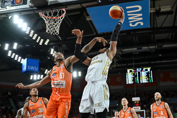 对于塔基执 对于塔基执