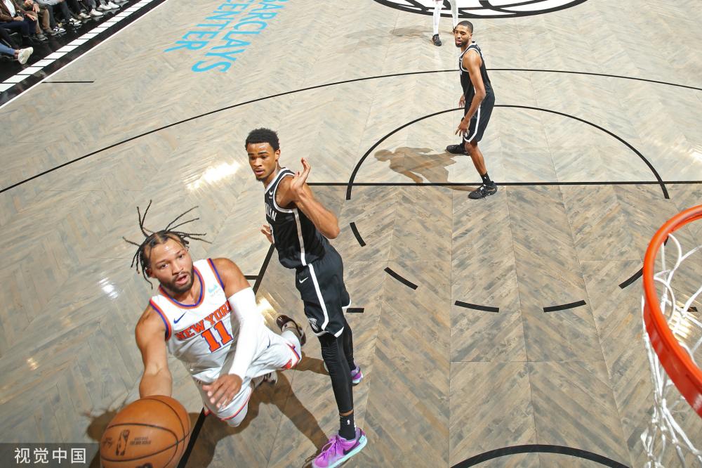 同时在比赛 同时在比赛